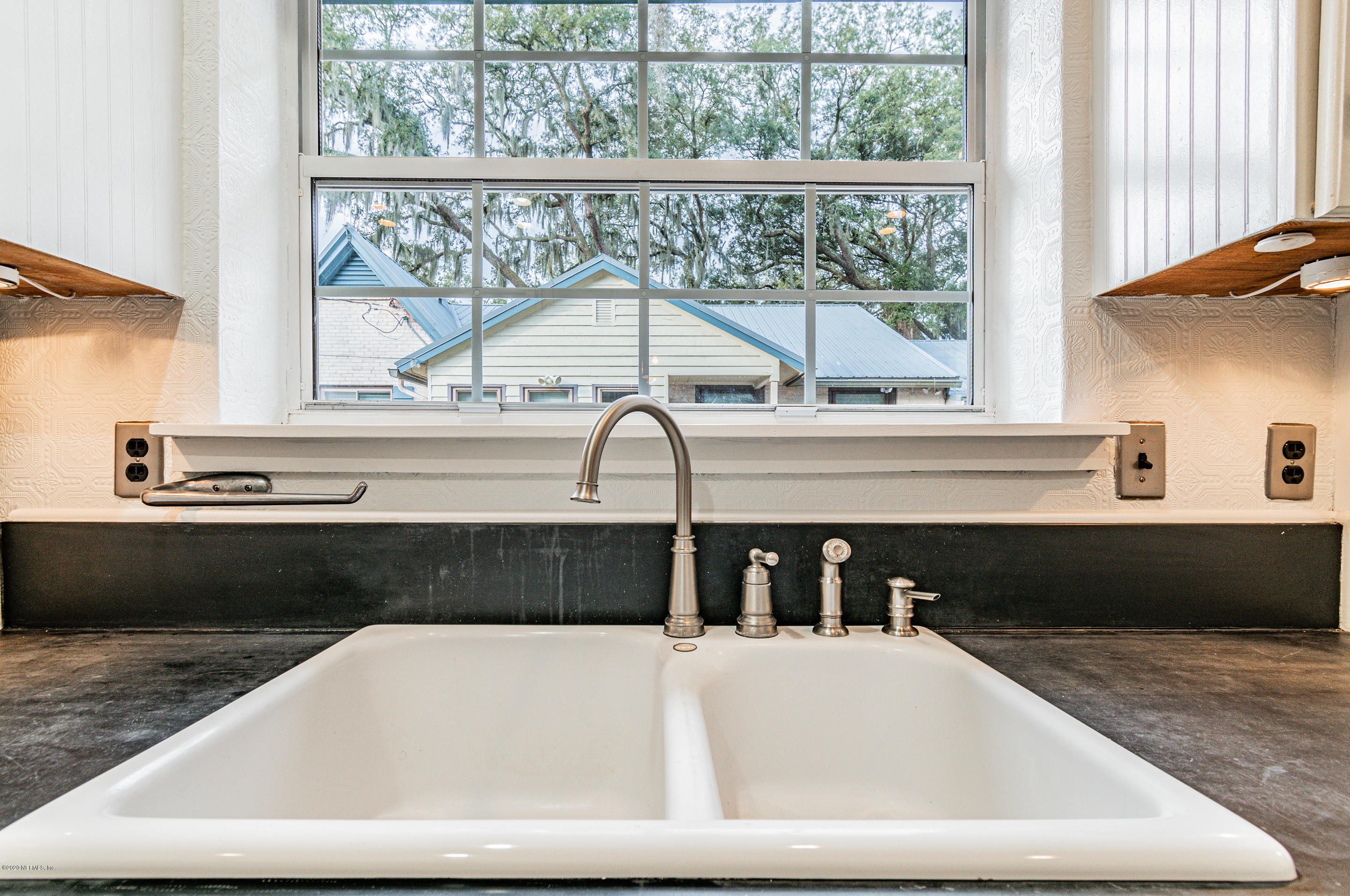 1371 Nicholson Road Jacksonville, FL 32207 - Photo 14 of 47 Kitchen