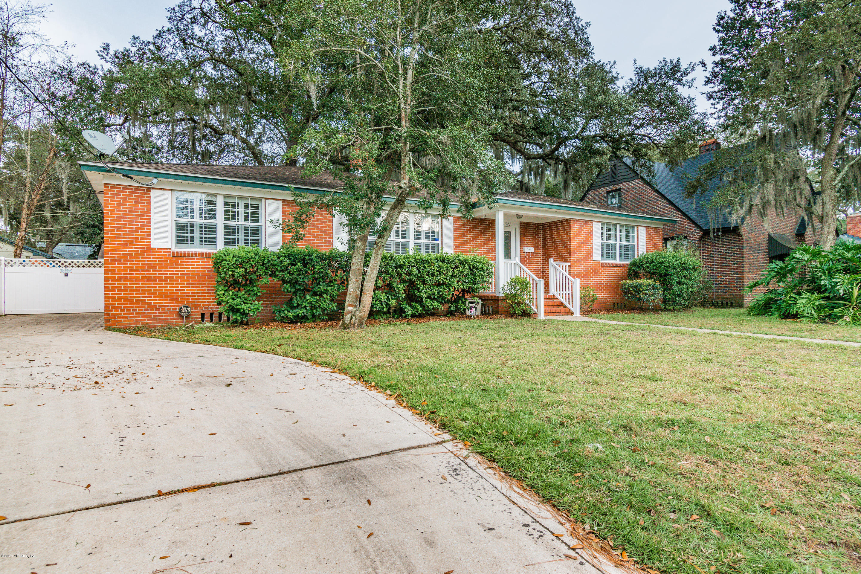 1371 Nicholson Road Jacksonville, FL 32207 - Photo 2 of 47 1371 NIcholson Rd