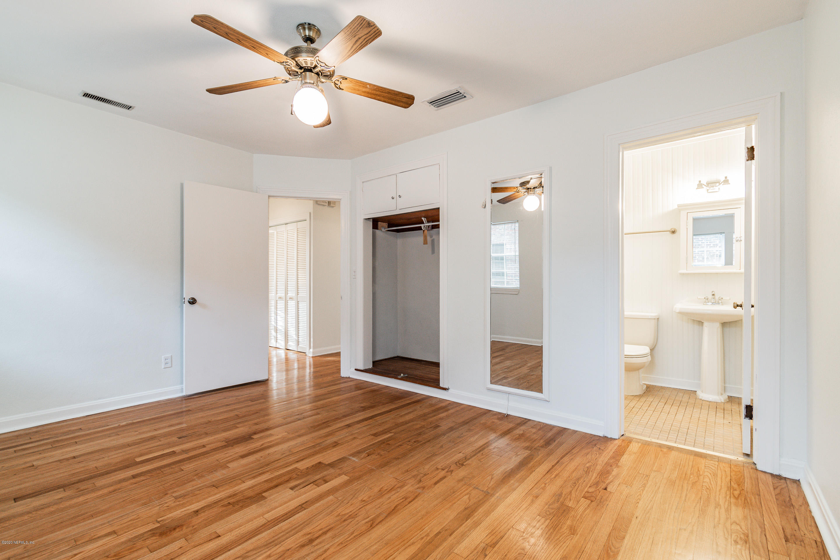 1371 Nicholson Road Jacksonville, FL 32207 - Photo 26 of 47 Master Bedroom