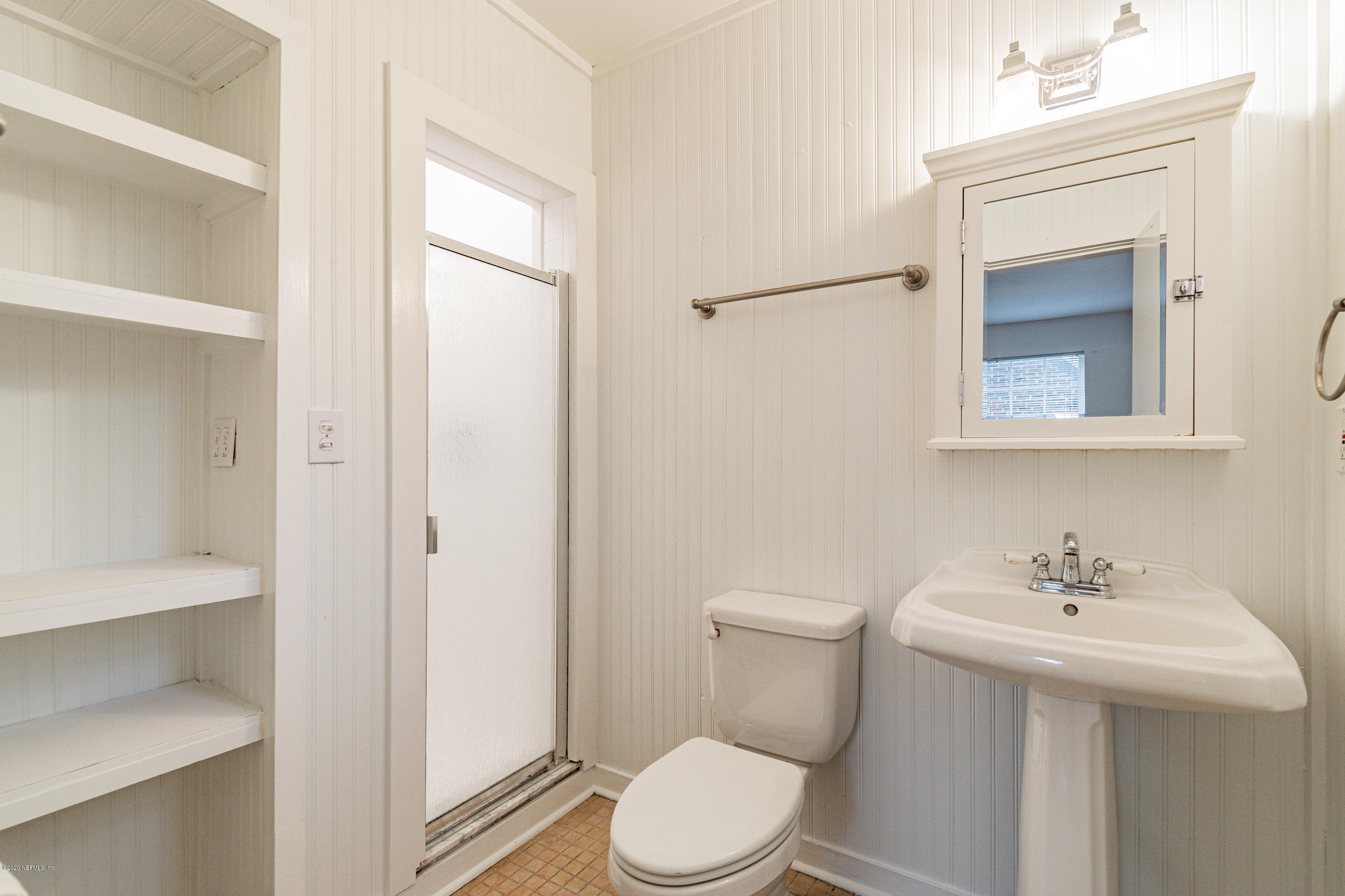 1371 Nicholson Road Jacksonville, FL 32207 - Photo 27 of 47 Master Bath