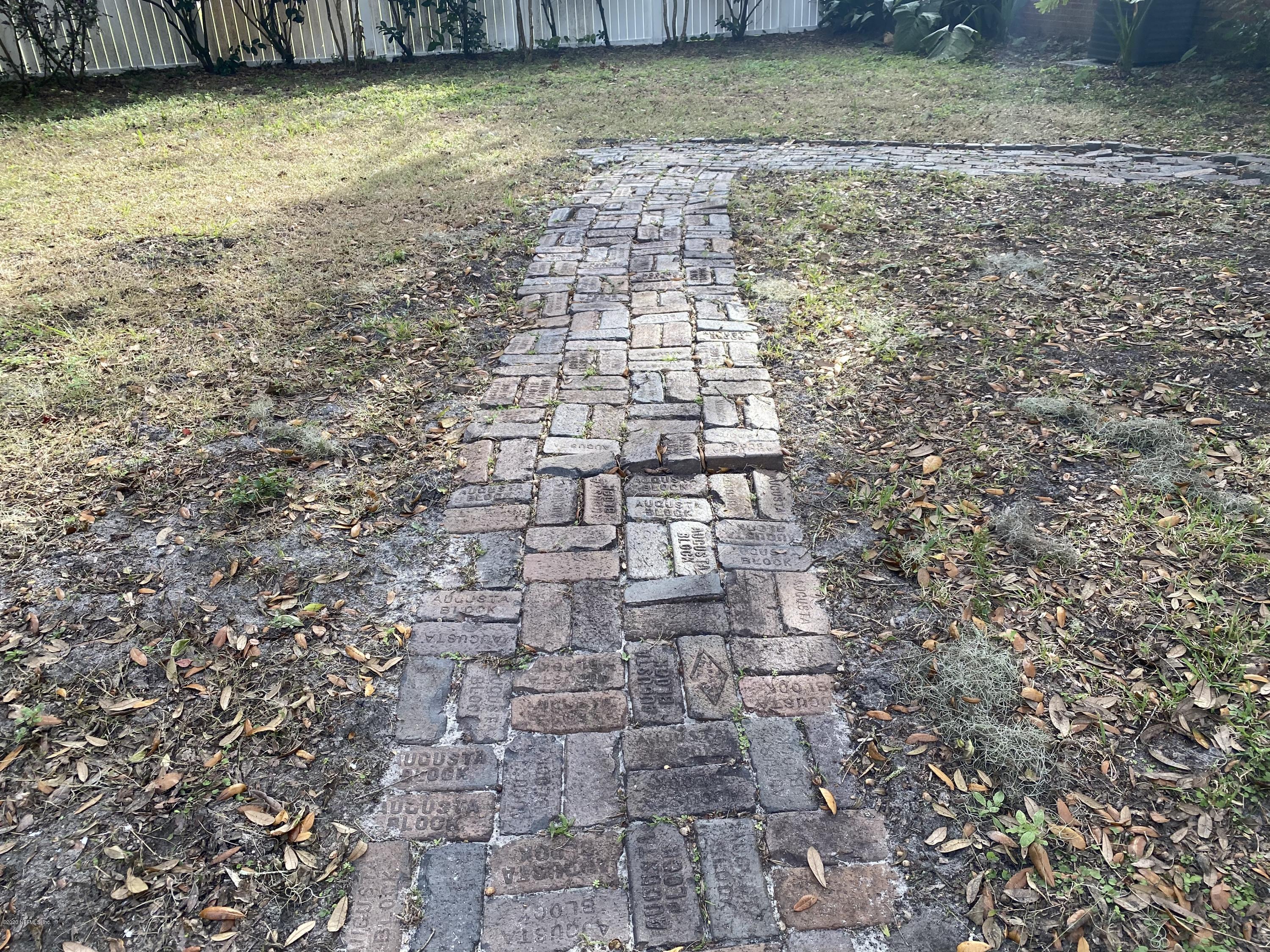 1371 Nicholson Road Jacksonville, FL 32207 - Photo 40 of 47 Brick walkway