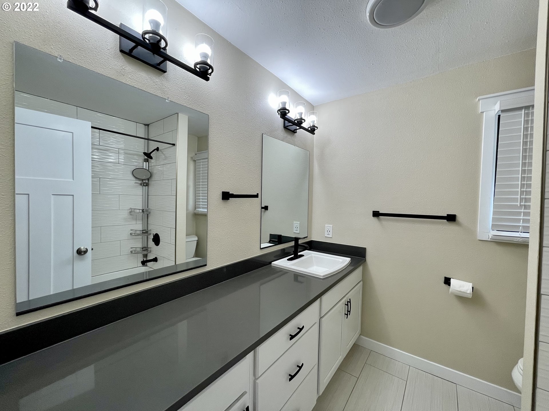 1350 Goodpasture Island Road Eugene, OR 97401 - Photo 10 of 17 Gallery Image 10