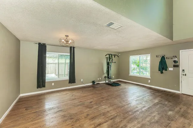 $485,000 | 671 Cambria Lane, Lemoore, CA 93245