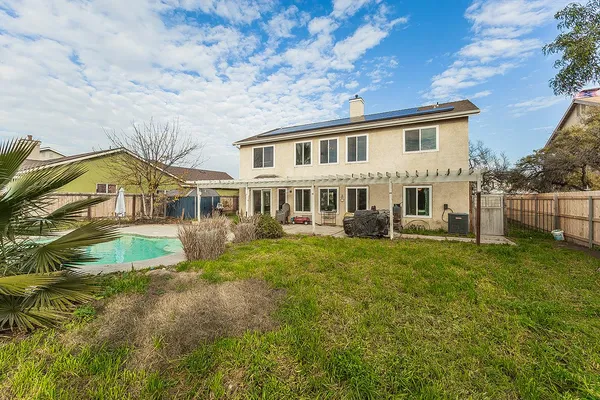 $475,000 | 671 Cambria Lane, Lemoore, CA 93245
