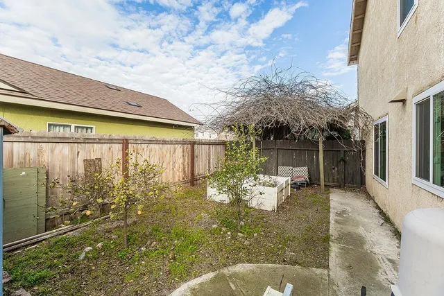 $485,000 | 671 Cambria Lane, Lemoore, CA 93245