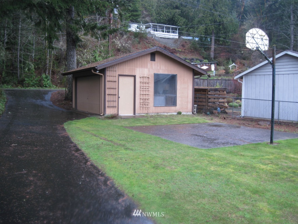 9331 Northeast North Shore Road Belfair, WA 98528 - Photo 13 of 15 Gallery Image 13