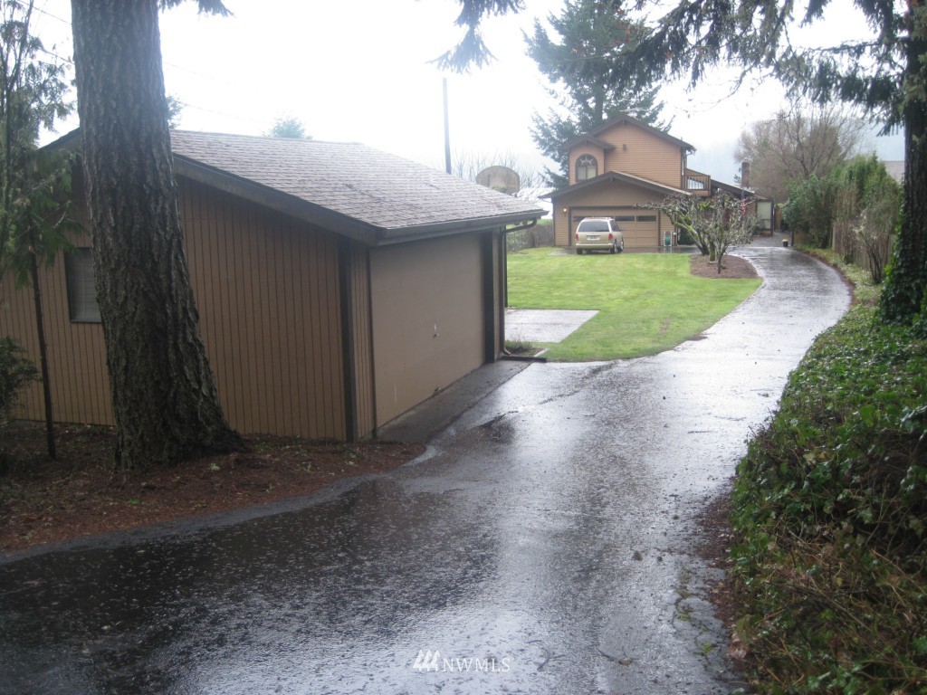 9331 Northeast North Shore Road Belfair, WA 98528 - Photo 4 of 15 Gallery Image 4