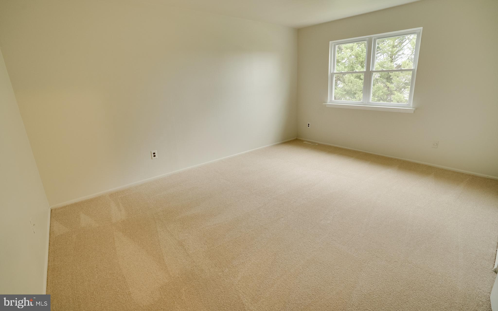 32 Southbridge Road Bear, DE 19701 - Photo 33 of 57 an empty room with a window