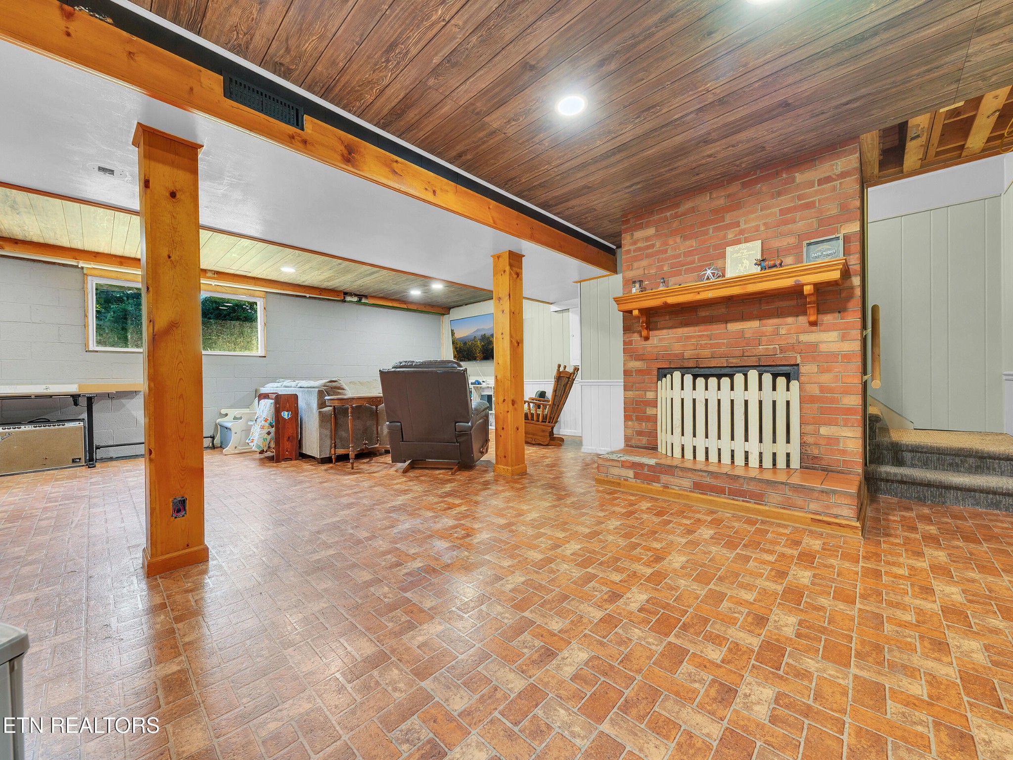 217 Mayview Drive Powell, TN 37849 - Photo 30 of 42 a view of an entryway