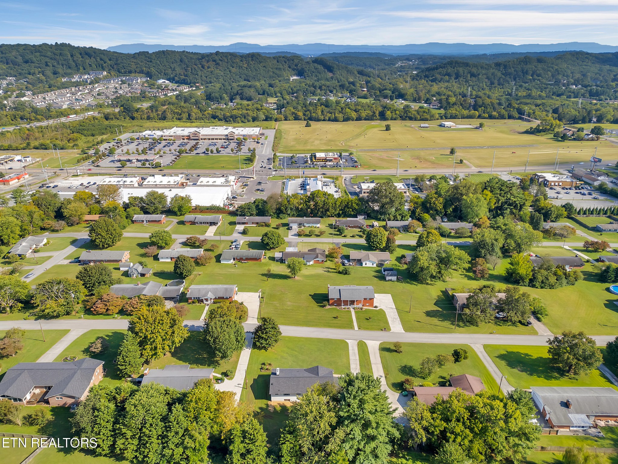 217 Mayview Drive Powell, TN 37849 - Photo 37 of 42 a view of a city
