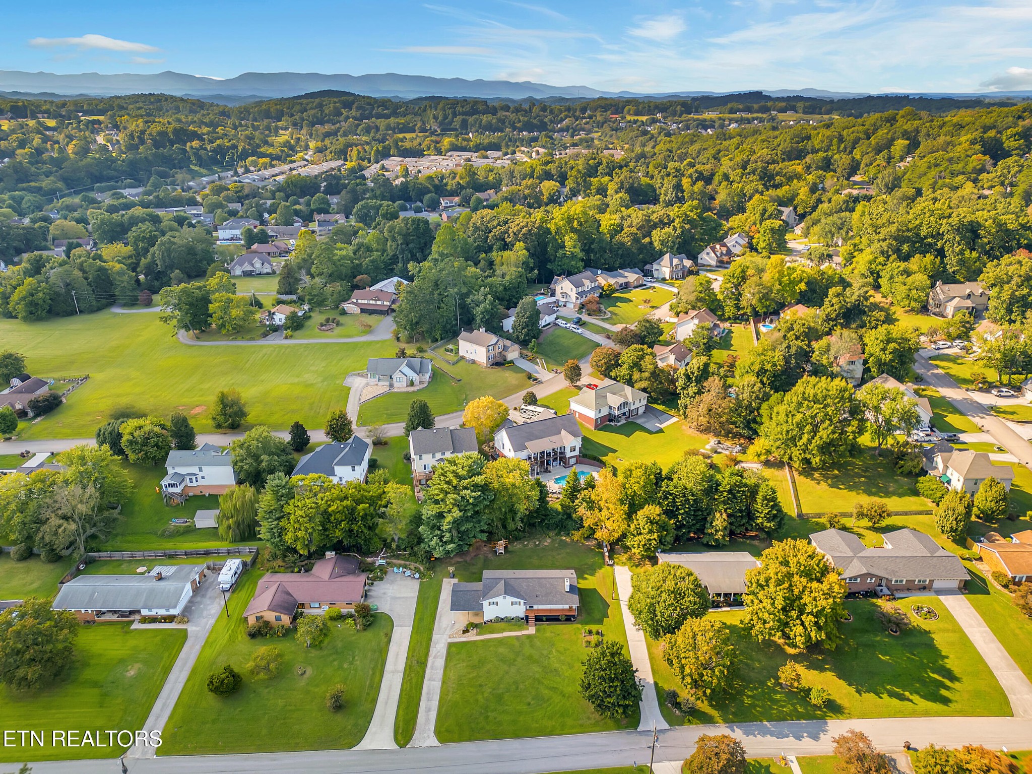 217 Mayview Drive Powell, TN 37849 - Photo 40 of 42 a view of a city