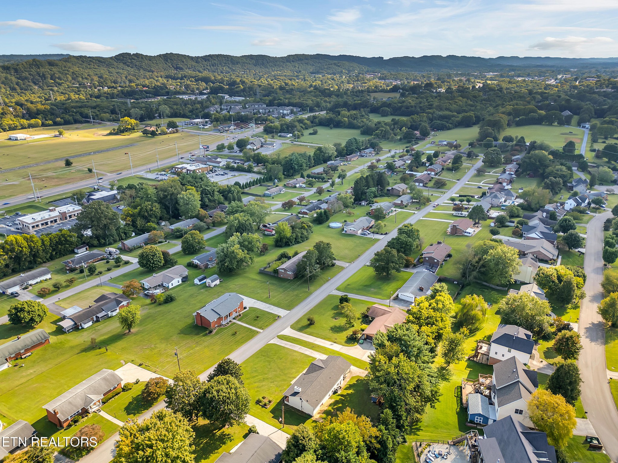 217 Mayview Drive Powell, TN 37849 - Photo 42 of 42 a view of a city with mountains in the background