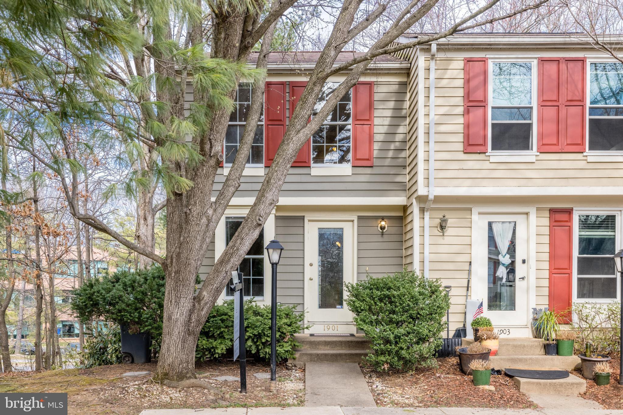 1901 Belmont Ridge Court Reston, VA 20191 - Photo 2 of 35