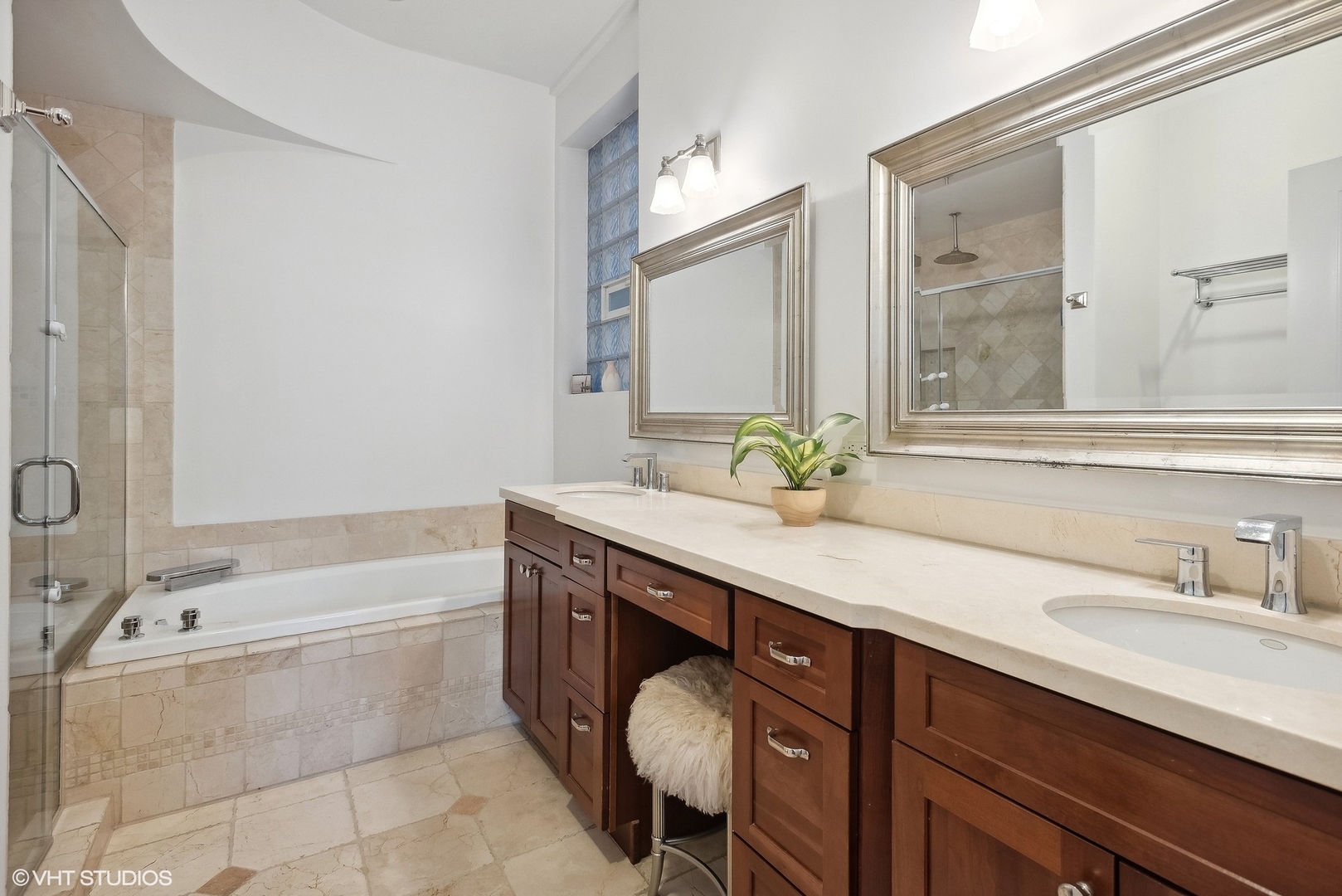 1530 North Wood Street, Unit 1 Chicago, IL 60622 - Photo 15 of 31