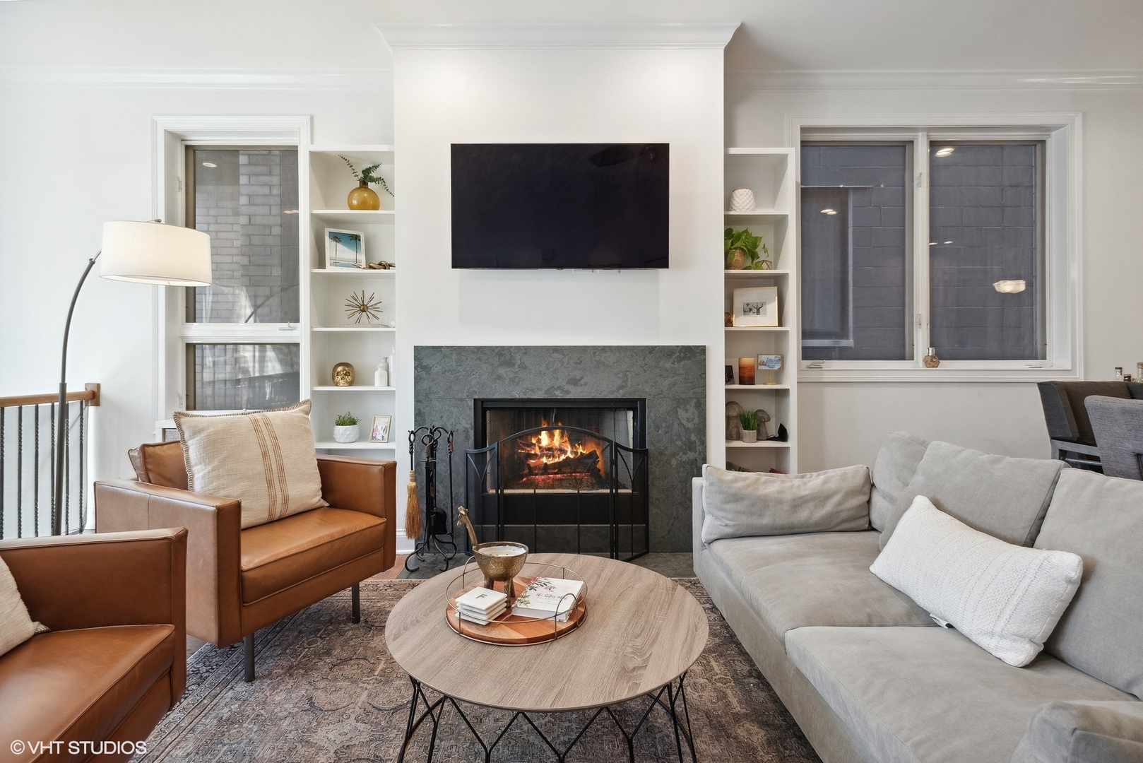 1530 North Wood Street, Unit 1 Chicago, IL 60622 - Photo 2 of 31