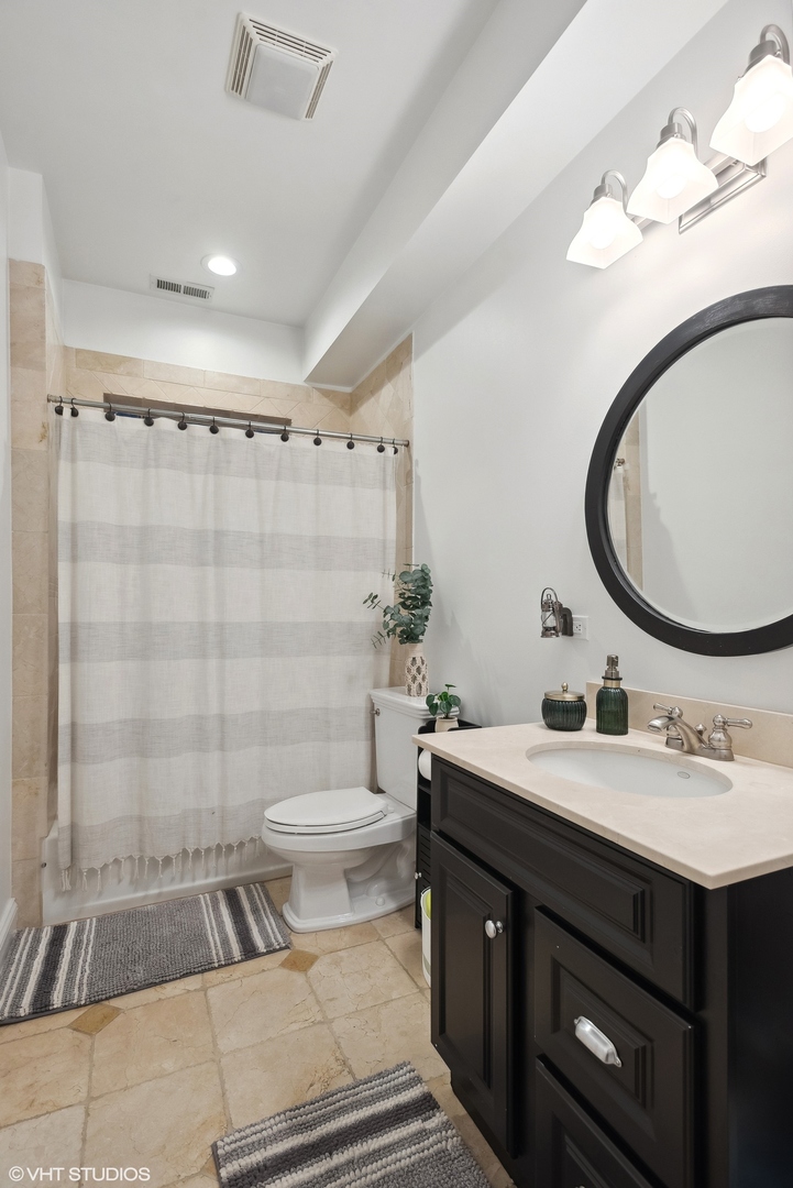 1530 North Wood Street, Unit 1 Chicago, IL 60622 - Photo 27 of 31