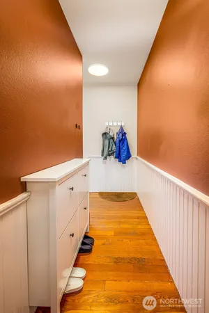 $975,000 | 2315 East Spring Street, Seattle, WA 98122