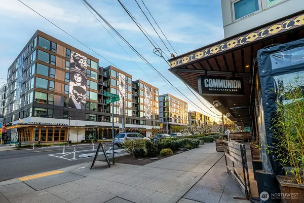 $975,000 | 2315 East Spring Street, Seattle, WA 98122