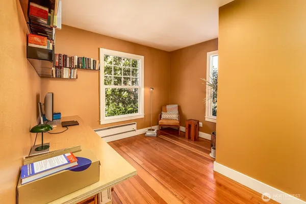 $975,000 | 2315 East Spring Street, Seattle, WA 98122