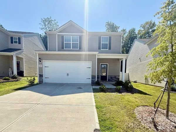 $2,250 | 6200 Lowe Lane, Charlotte, NC 28214