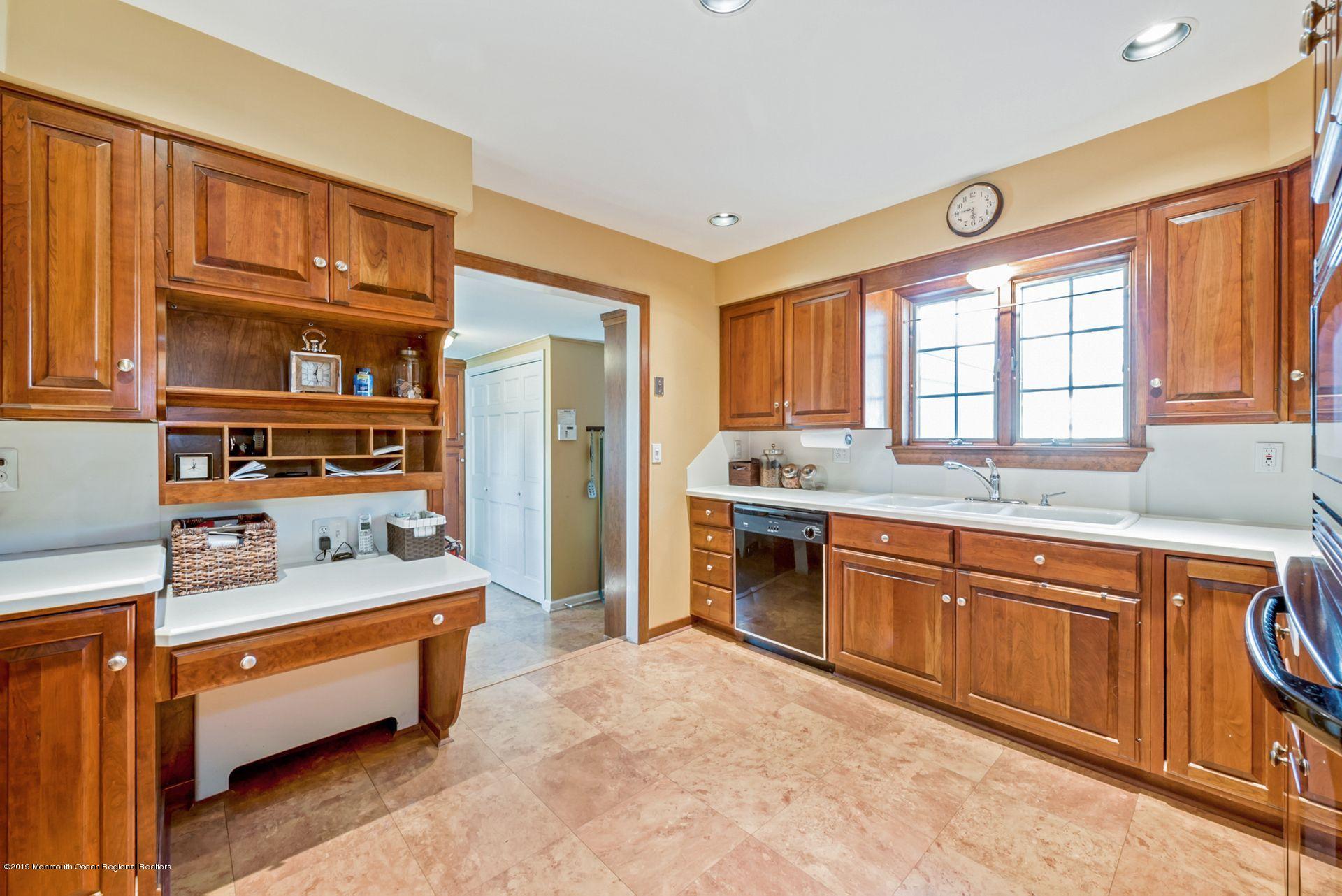 77 Dutch Lane Road Freehold, NJ 07728 - Photo 14 of 33 Freehold 14