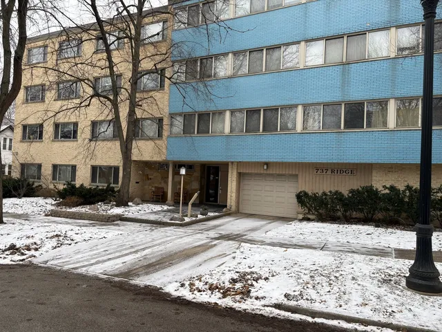 $165,000 | 737 Ridge Avenue, Unit 1L, Evanston, IL 60202