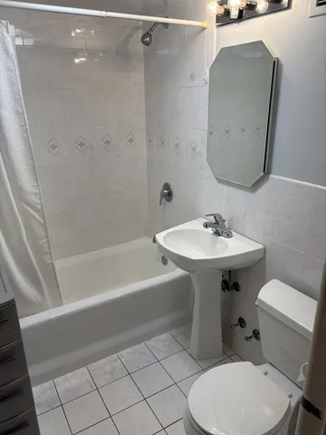 $165,000 | 737 Ridge Avenue, Unit 1L, Evanston, IL 60202