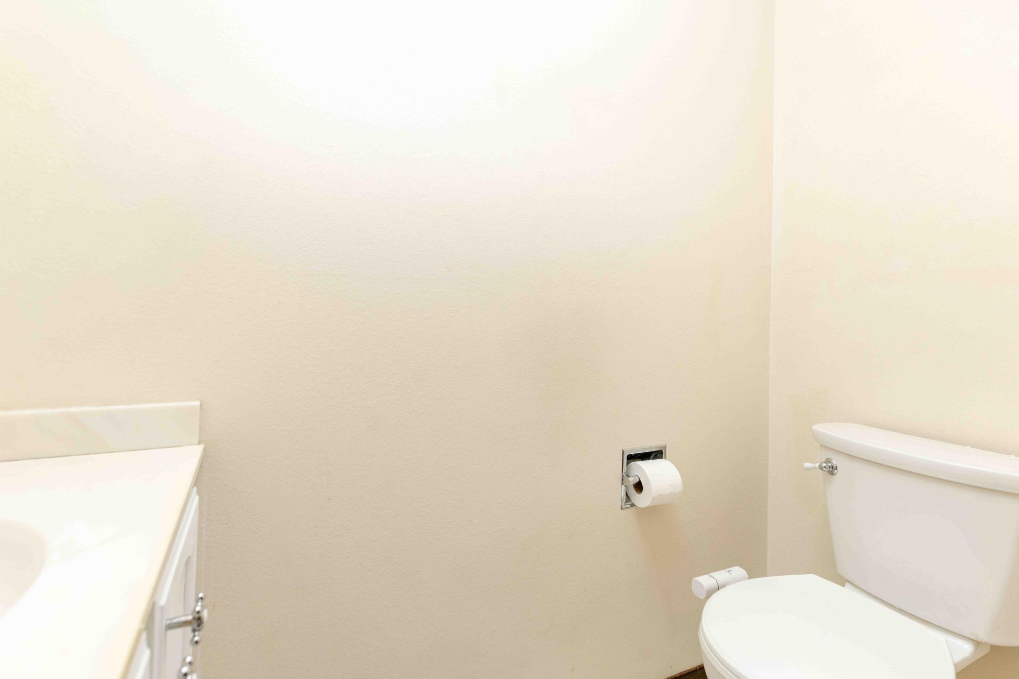 2629 Arrowhead Road South, Unit B7 Fargo, ND 58103 - Photo 16 of 23