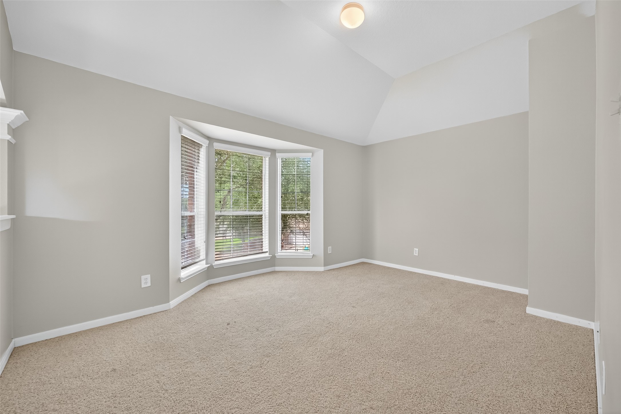 12902 Crystal Reef Court Pearland, TX 77584 - Photo 16 of 35 an empty room with a window