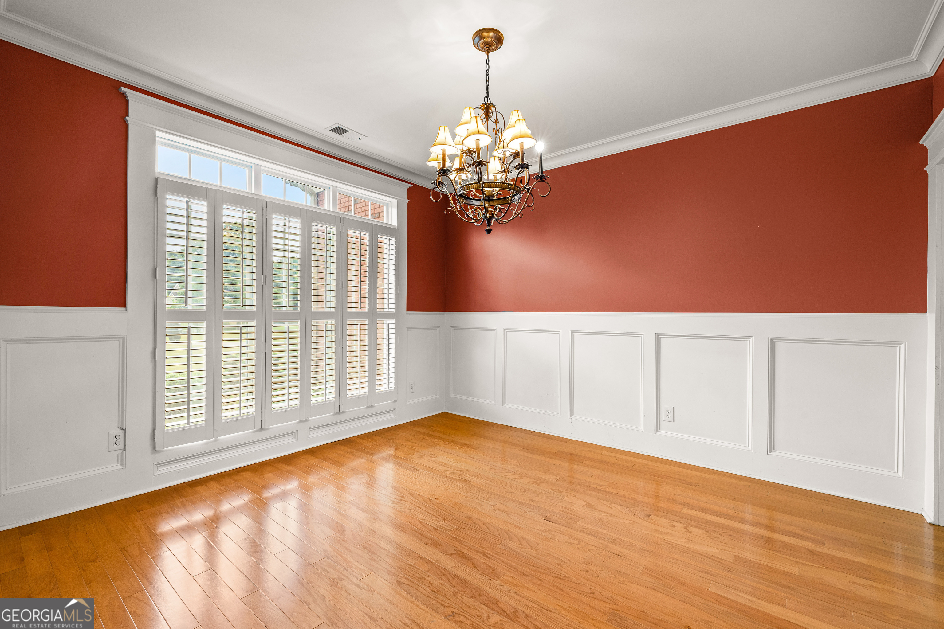 120 Shankhill Ridge Tyrone, GA 30290 - Photo 7 of 54 a view of an empty room with a window