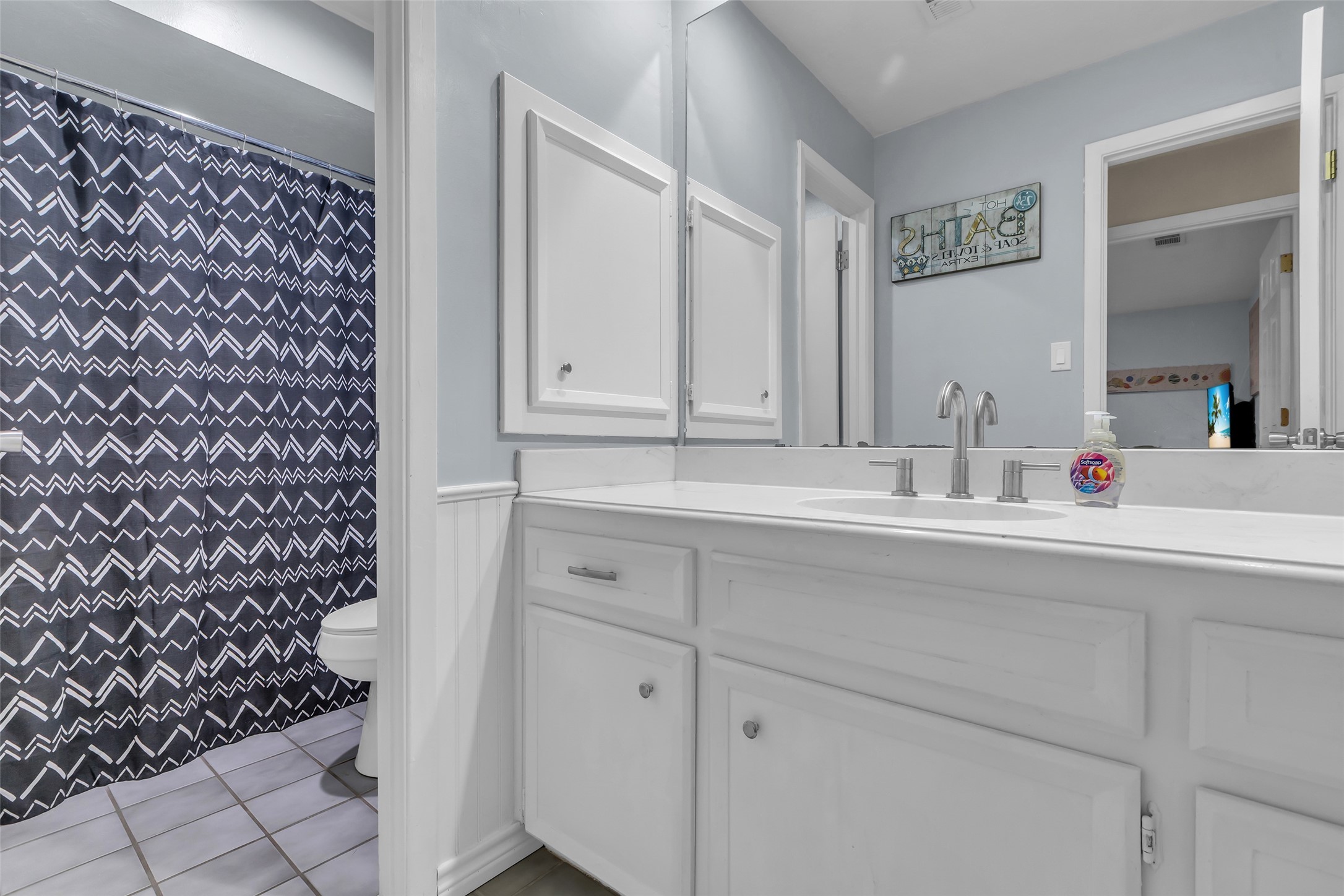 13860 Ventura Road Willis, TX 77318 - Photo 15 of 22 Hall Bathroom
