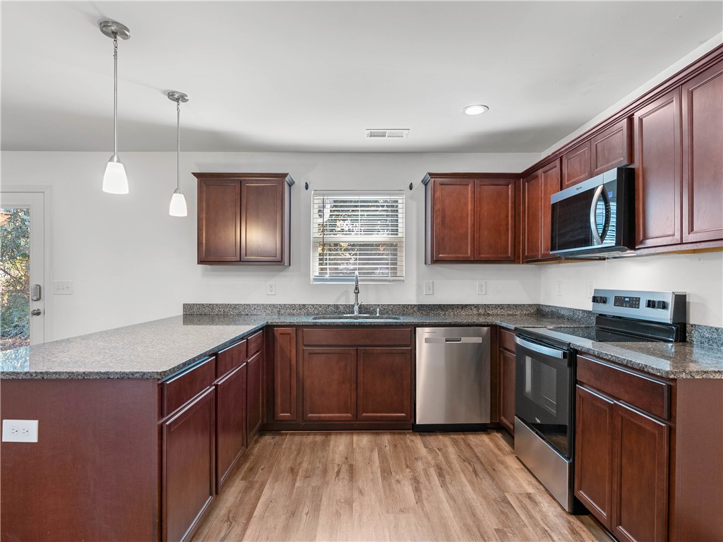 216 Celebration Avenue Anderson, SC 29624 - Photo 16 of 50