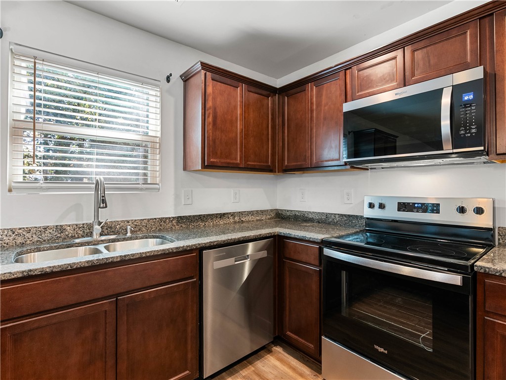 216 Celebration Avenue Anderson, SC 29624 - Photo 17 of 50