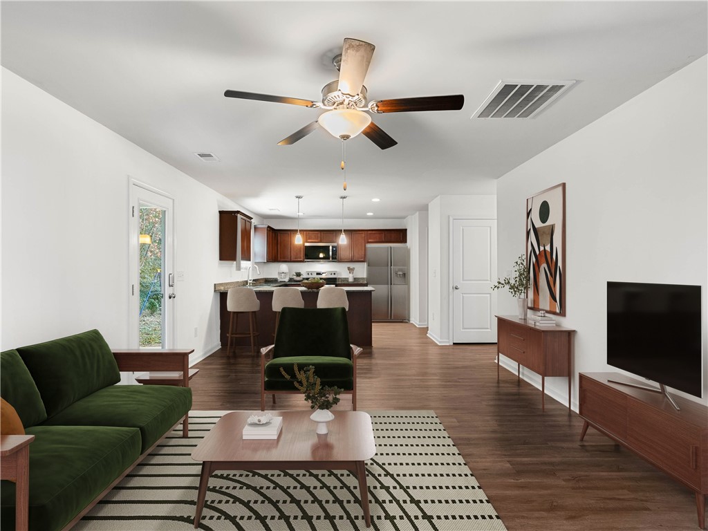 216 Celebration Avenue Anderson, SC 29624 - Photo 2 of 50