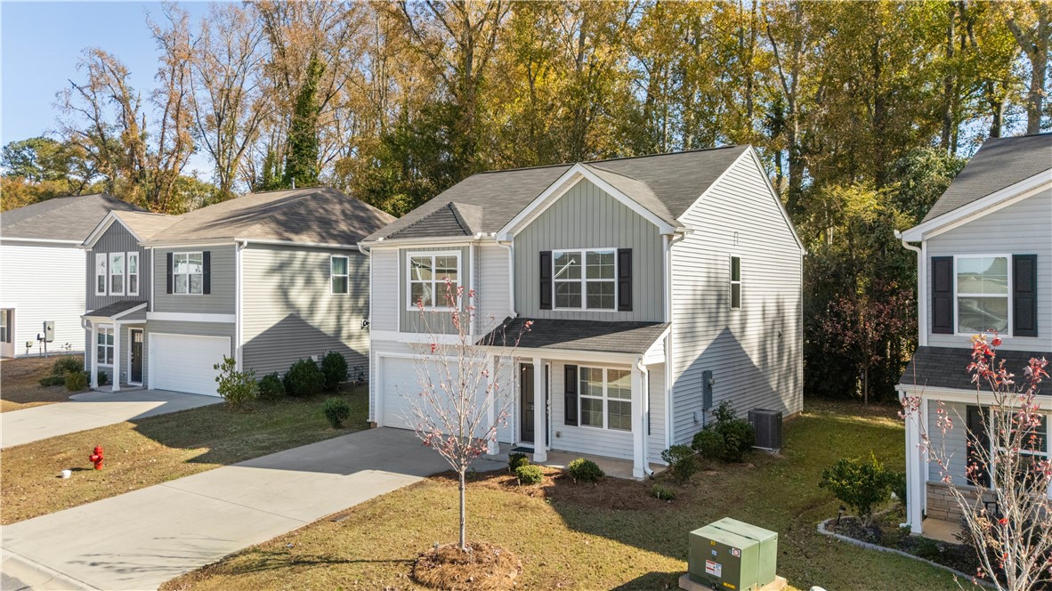 216 Celebration Avenue Anderson, SC 29624 - Photo 4 of 50