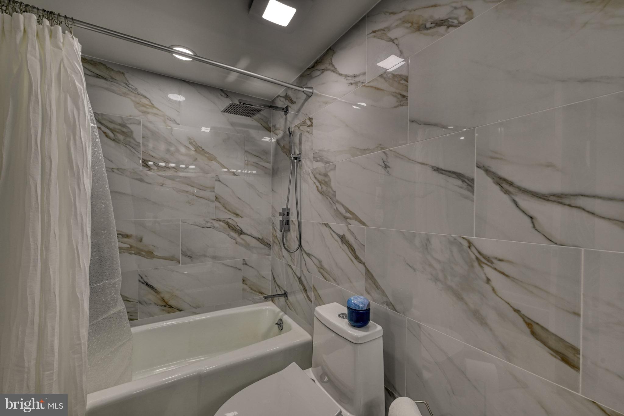 200 Cross Keys Road, Unit R44 Baltimore, MD 21210 - Photo 18 of 24
