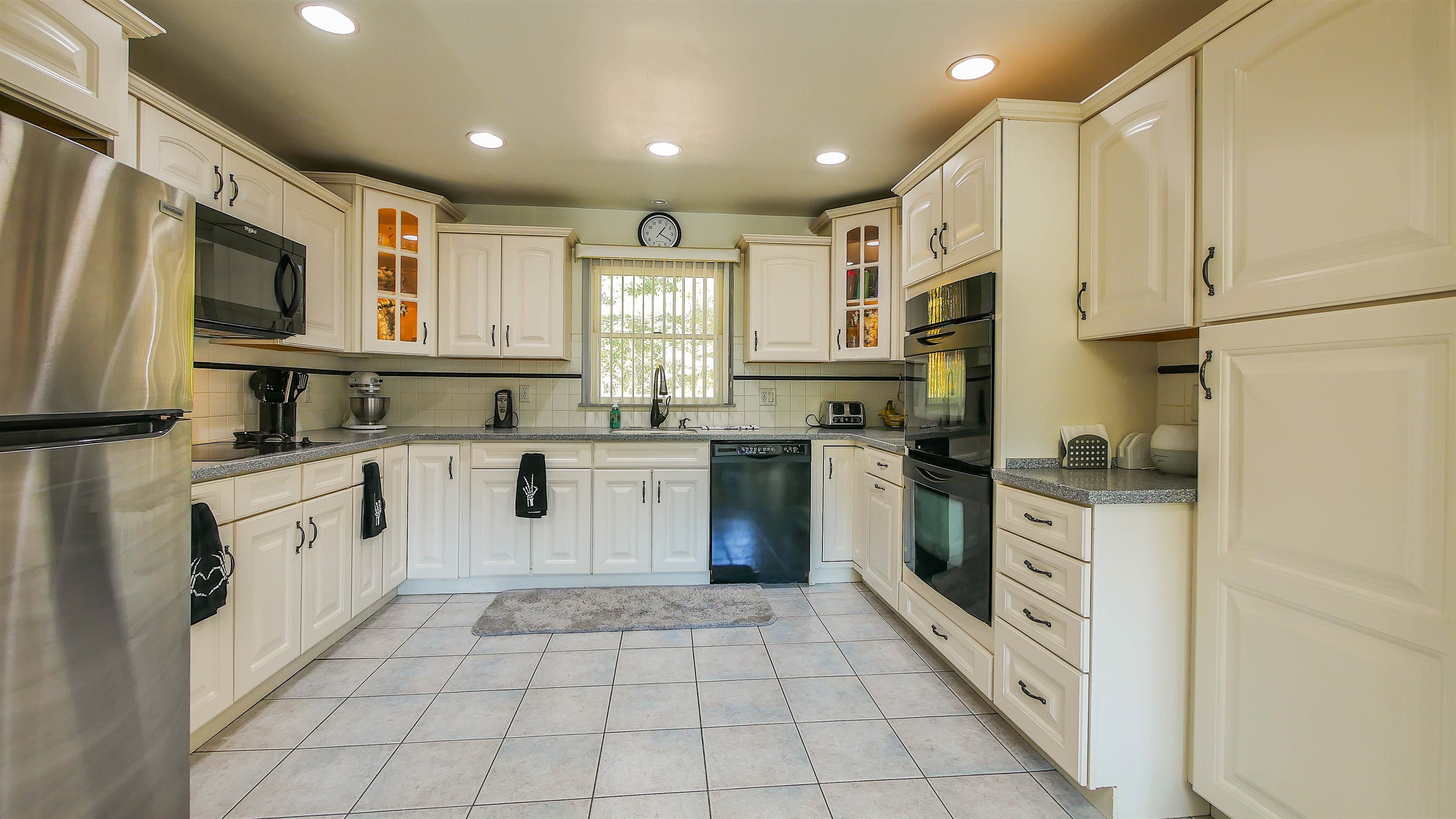 302 Ridge Cape May, NJ 08204 - Photo 11 of 36 Gallery Image 11