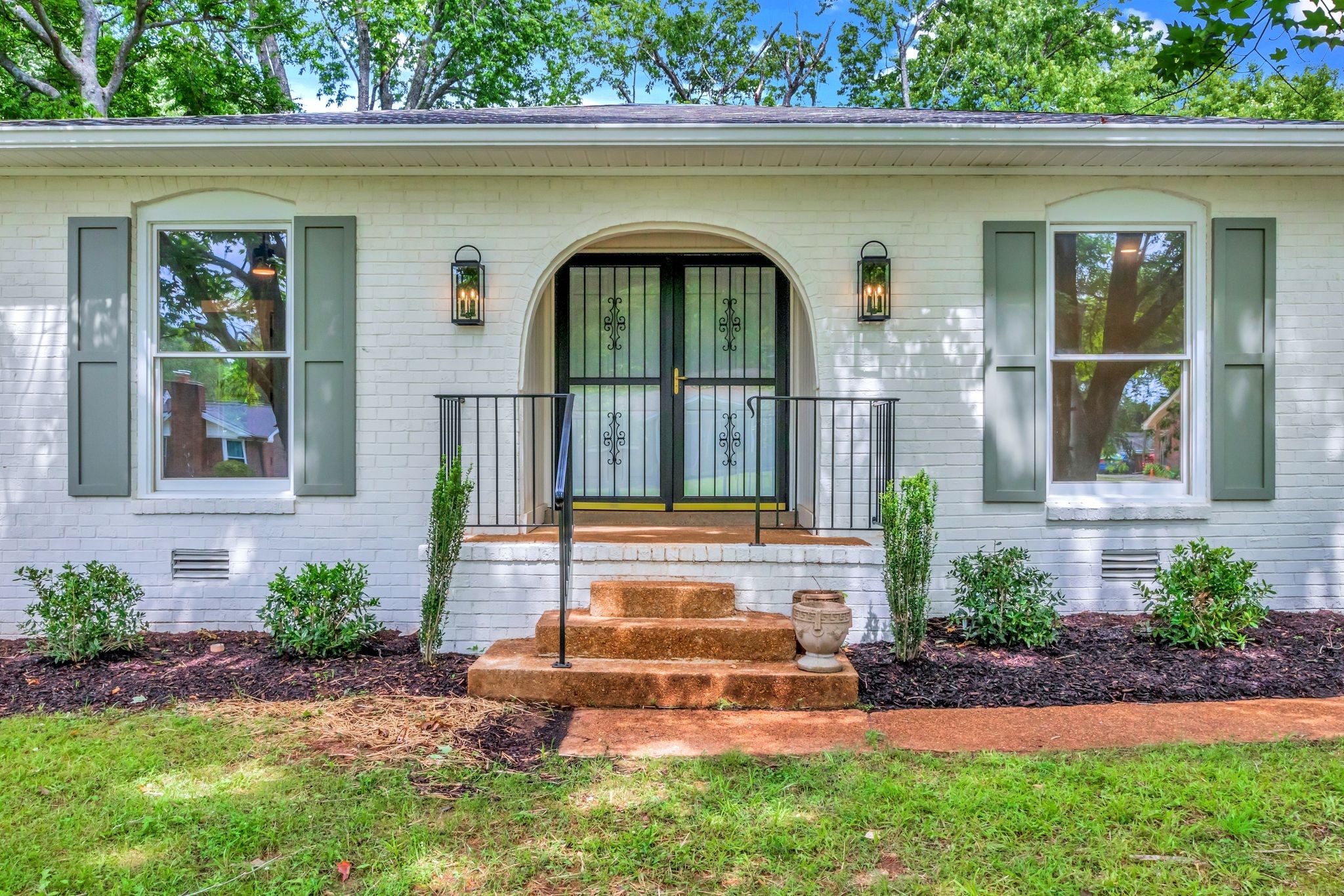 2302 Surrey Drive Murfreesboro, TN 37129 - Photo 2 of 26 a view of a house with a yard