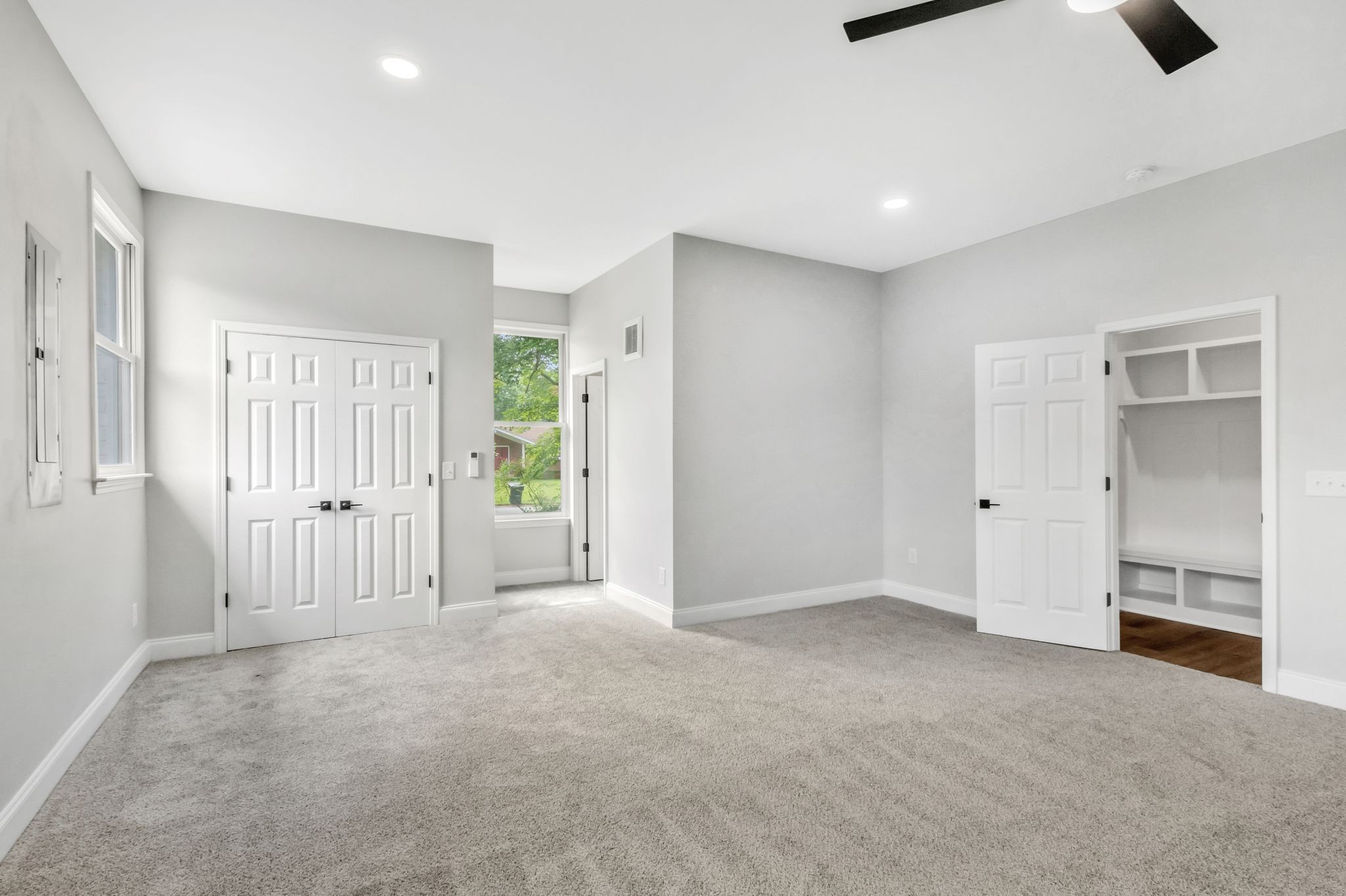 2302 Surrey Drive Murfreesboro, TN 37129 - Photo 22 of 26 a view of an empty room with a window