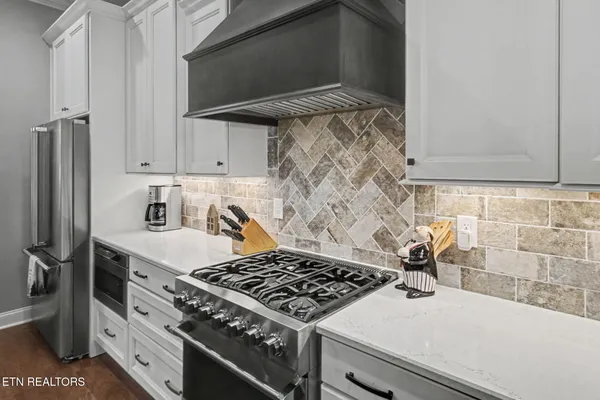 $949,000 | 99 Walosi Way, Loudon, TN 37774
