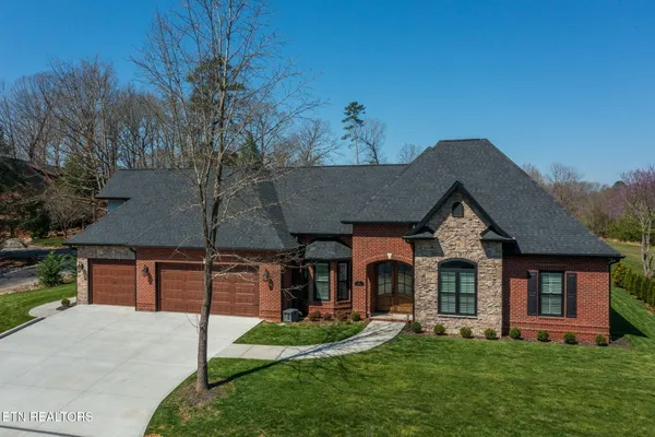 $949,000 | 99 Walosi Way, Loudon, TN 37774
