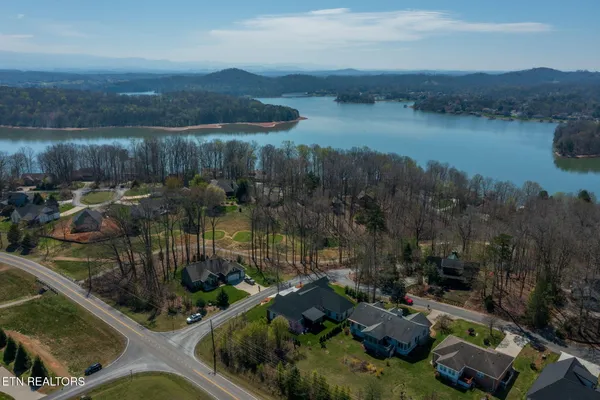 $949,000 | 99 Walosi Way, Loudon, TN 37774
