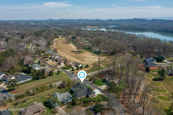 $949,000 | 99 Walosi Way, Loudon, TN 37774