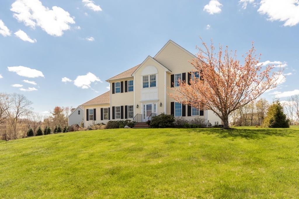 6 Lyons Farm Road Haverhill, MA 01835 - Photo 4 of 38 Gallery Image 4