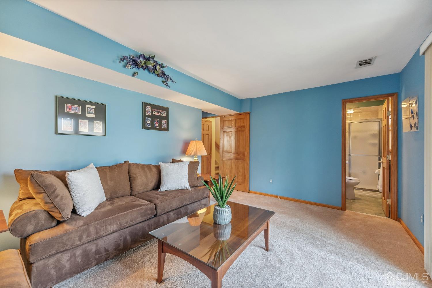 53 Bristol Road Piscataway, NJ 08854 - Photo 15 of 33 a living room with furniture and a window