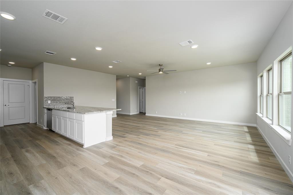 205 Woodhollow Drive Blue Ridge, TX 75424 - Photo 11 of 23