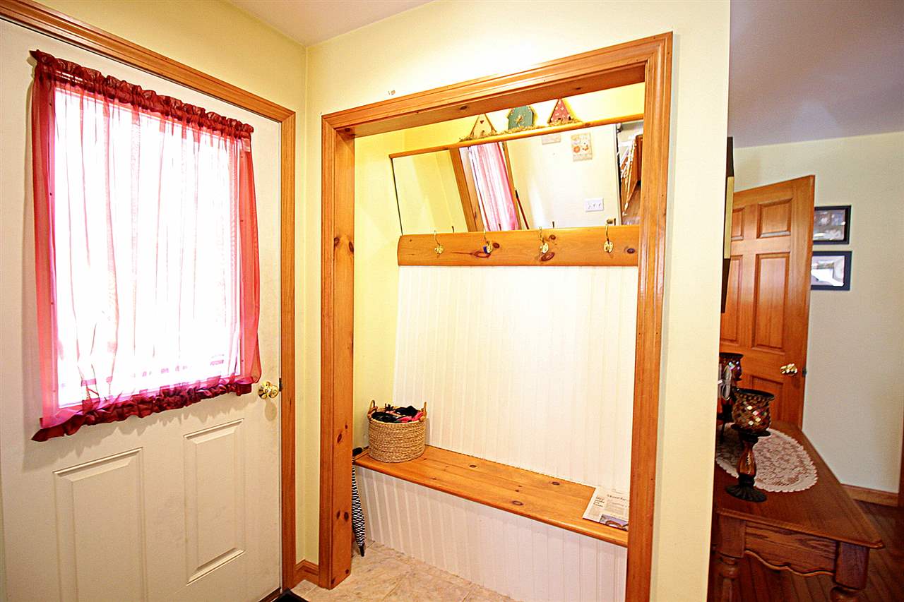 194 Crow Hill Road Arlington, VT 05250 - Photo 7 of 40 Gallery Image 7