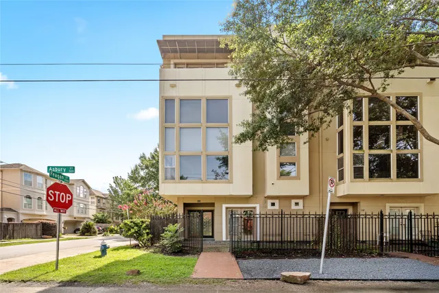 $4,000 | 332 Asbury Street, Houston, TX 77007