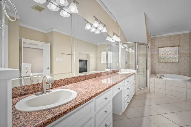 $4,000 | 332 Asbury Street, Houston, TX 77007