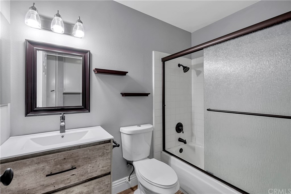 17241 Chestnut Irvine, CA 92612 - Photo 31 of 44